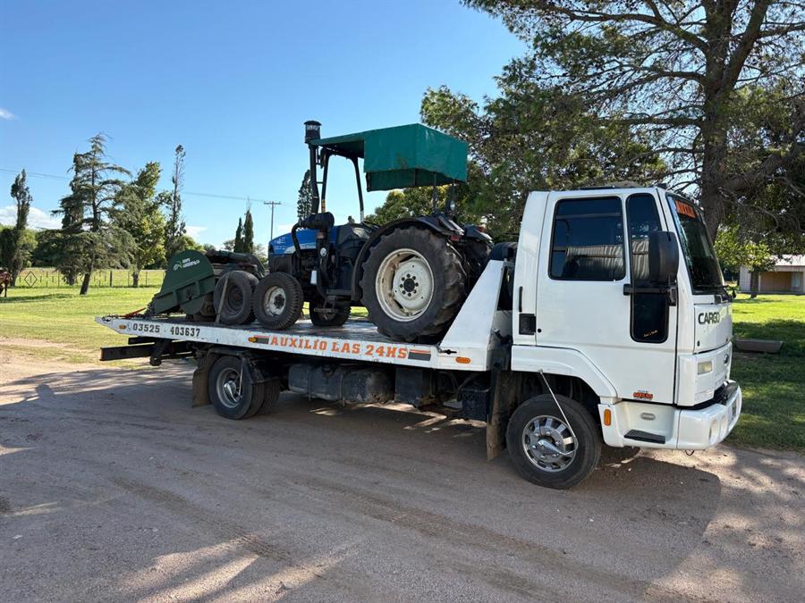 Traslado de tractor New Holland